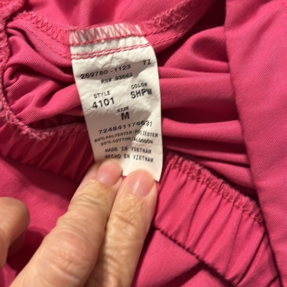 Bundle of scrubs - Picture 5 of 5